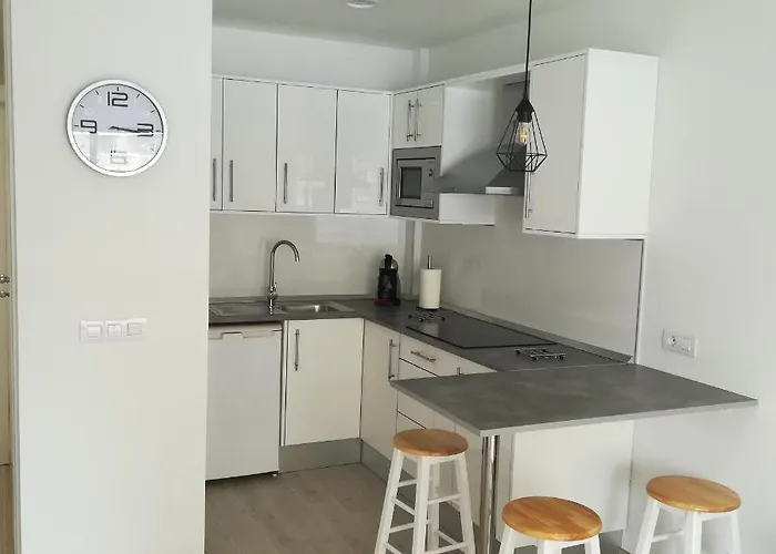 Acogedor Estudio Con Piscina Y Cerca De La Playa 아파트