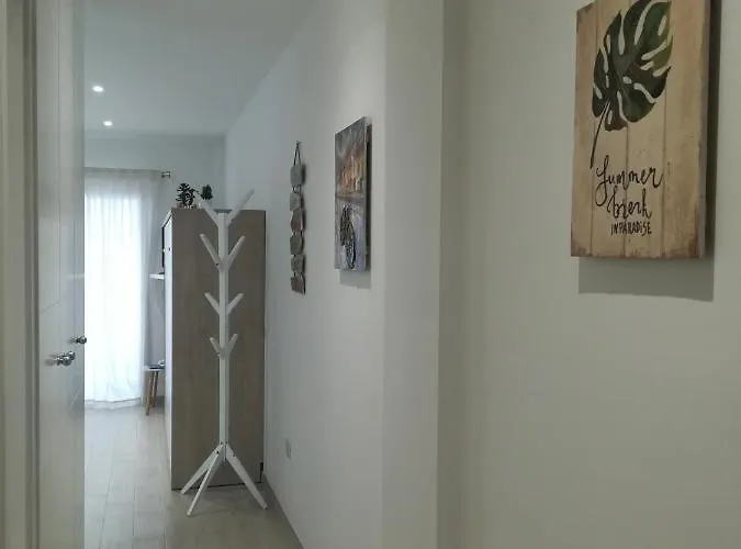 Acogedor Estudio Con Piscina Y Cerca De La Playa 아파트 *